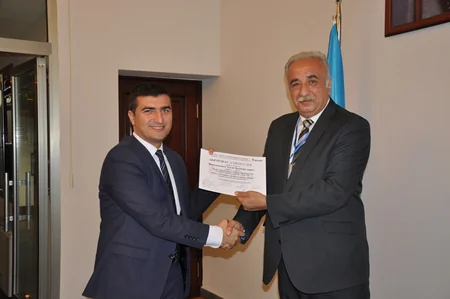 SOCAR-ın əməkdaşlarına sertifikatlar təqdim edilib