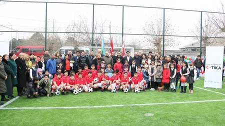 Gürcüstanda azərbaycanlıların yaşadığı kənddə idman meydançası tikilib