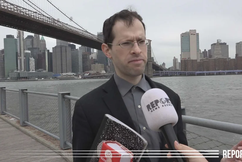 Amerikalı gənc Azərbaycan dilini öyrənir