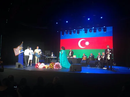 Zeynəb Xanlarova Nyu-Yorkda konsert verib - FOTO