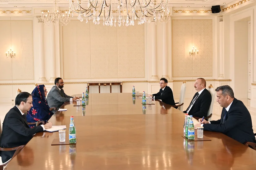 President Ilham Aliyev receives Pakistani defense production minister