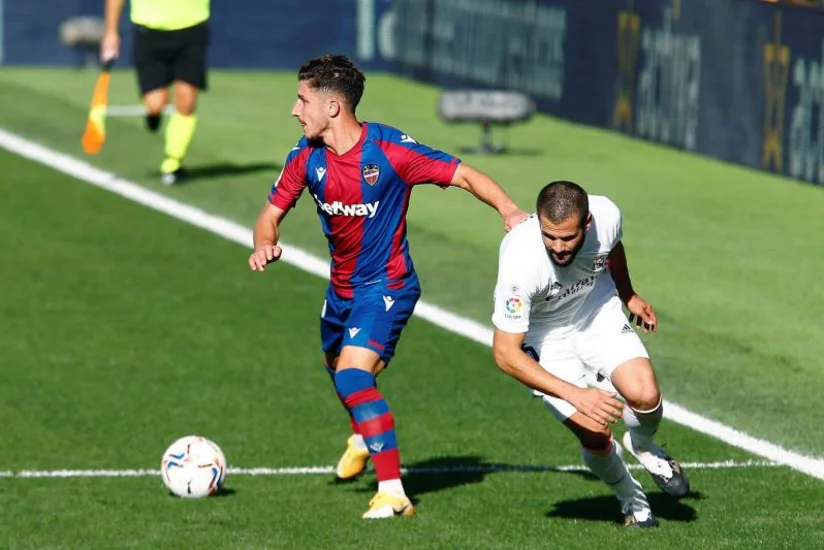 Real Madridin müdafiəçisi bir ay oynamayacaq