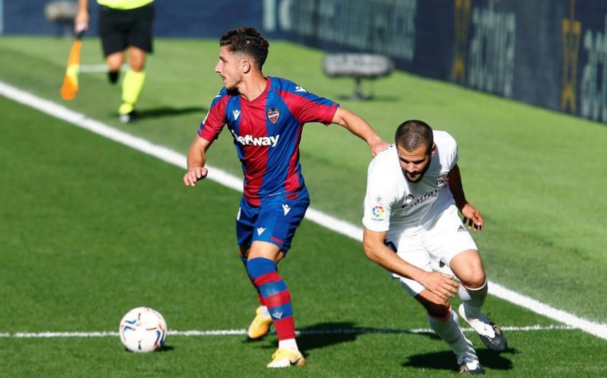 Real Madridin müdafiəçisi bir ay oynamayacaq