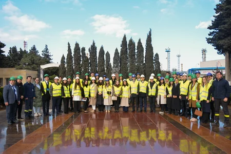 Bakıda Diplomatiya Könüllüləri üçün diplomatiya həftəsi təşkil olunub