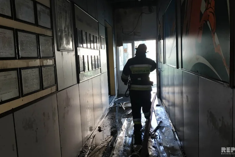 Названа предварительная причина пожара в школе футбола в Баку