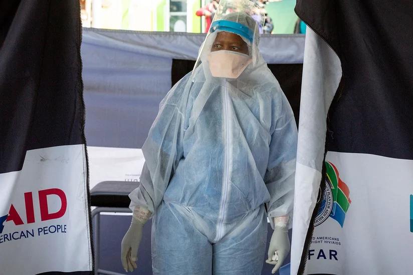 В ЮАР продлили на месяц режим национального бедствия из-за COVID-19