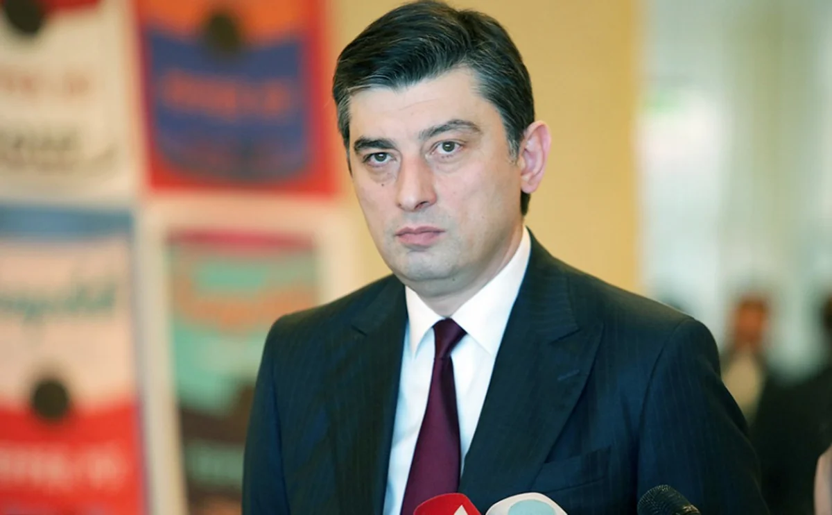 Baş nazir: “Koronavirusla yaşamağa və işləməyə alışmaq lazımdır”