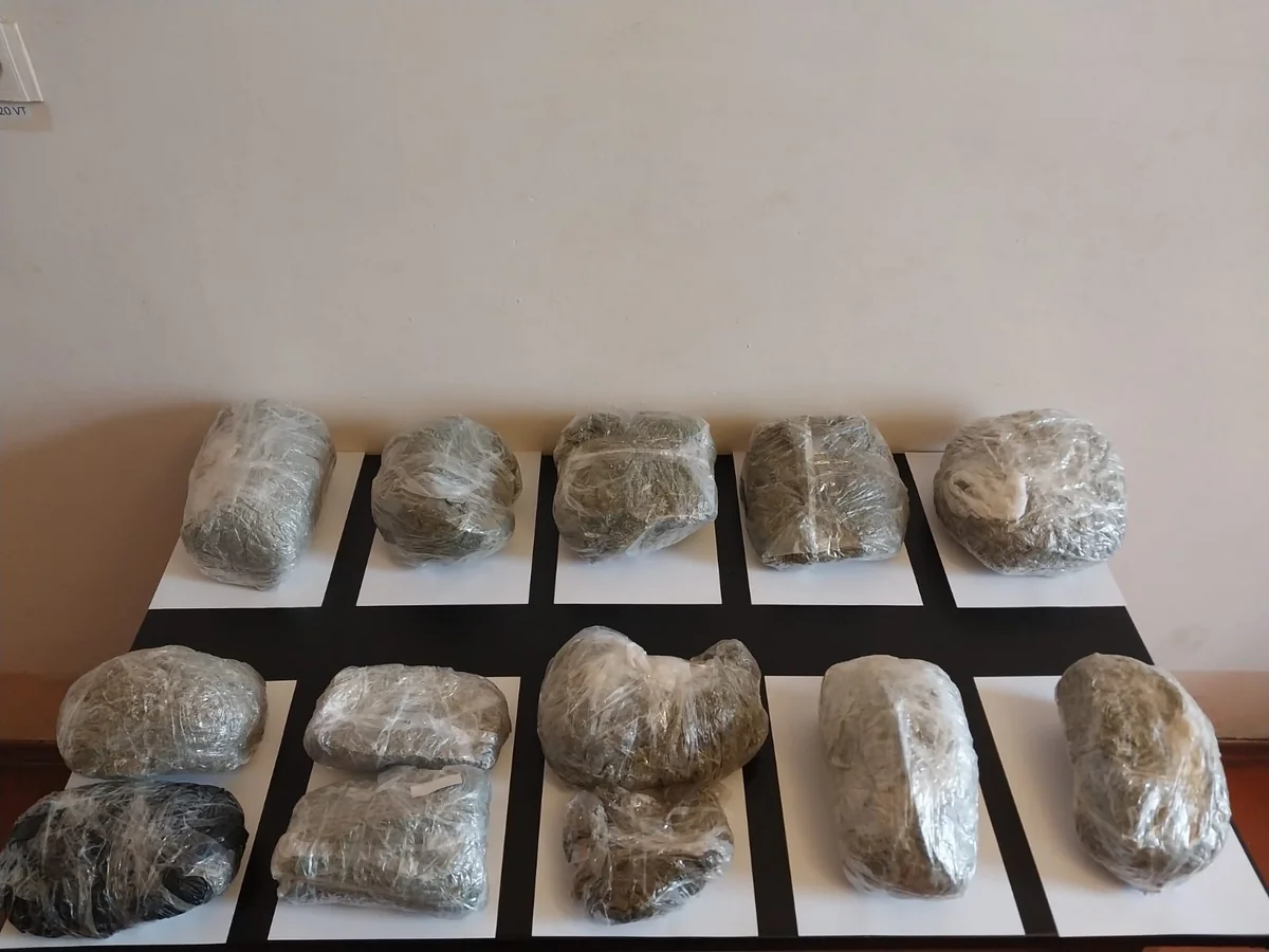 İrandan Azərbaycana 21 kiloqram narkotik keçirilməsinin qarşısı alınıb