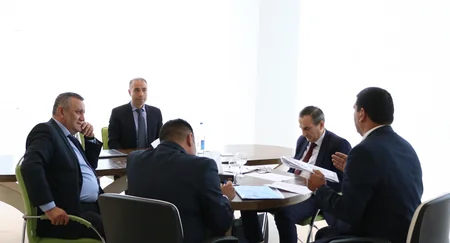 Energetika naziri və nazir müavinləri regionlarda vətəndaşları qəbul edib