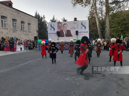 Qax və Oğuzda Zəfər Günü ilə bağlı bayram konserti təşkil edilib