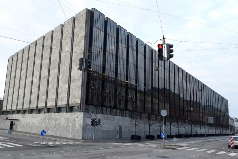 Danimarka xarici valyutada sonuncu kreditini bağlayır