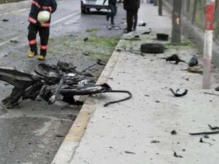 При взрыве в Стамбуле пострадали восемь человек, включая пять военных - ВИДЕО - ОБНОВЛЕНО
