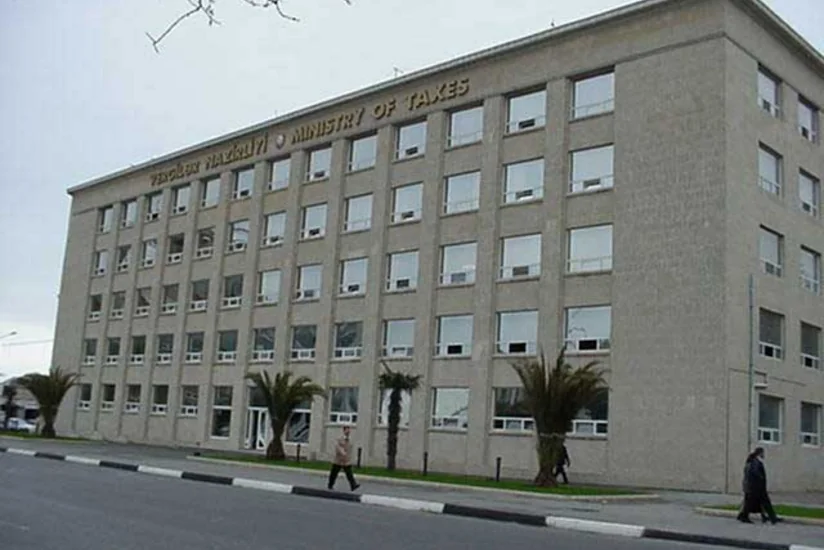 Ministry of Taxes bans 74 people from leaving country