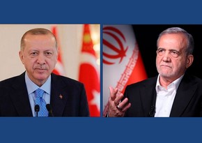 Ərdoğan və Pezeşkian telefonla danışıb, Türkiyənin vasitəçiliyi müzakirə olunub