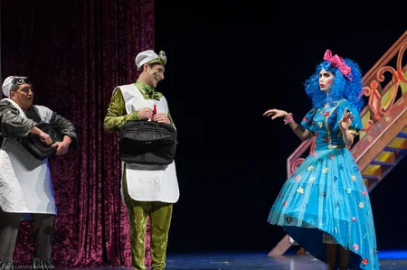 В Аздраме представили спектакль Буратино в стране дураков