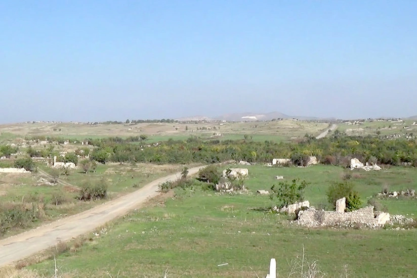 İşğaldan azad olunan Füzuli şəhərinin mərkəzində Azərbaycan bayrağı qaldırılıb