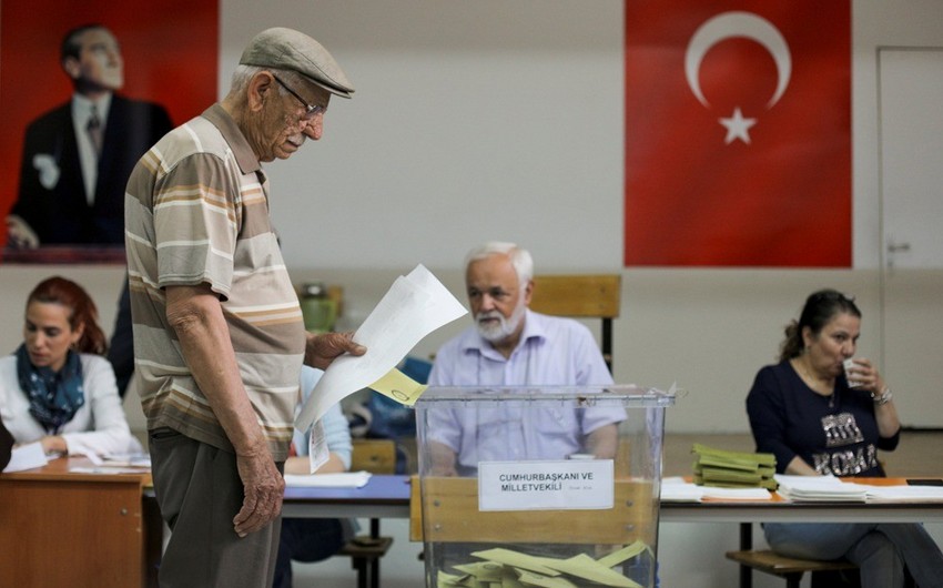 Azərbaycan MSK-nın nümayəndələri Türkiyədə seçkiləri müşahidə edirlər