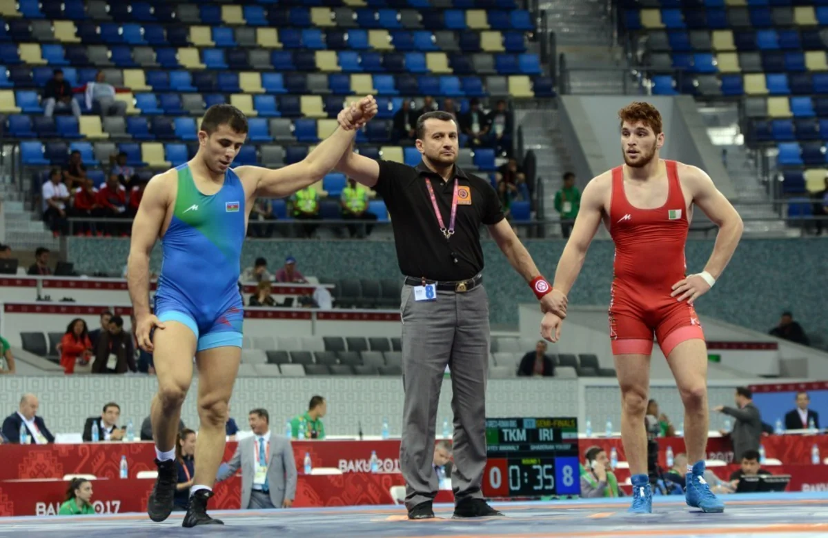 Azərbaycanın daha bir güləşçisi Avropa çempionatının finalına yüksəldi - YENİLƏNİB