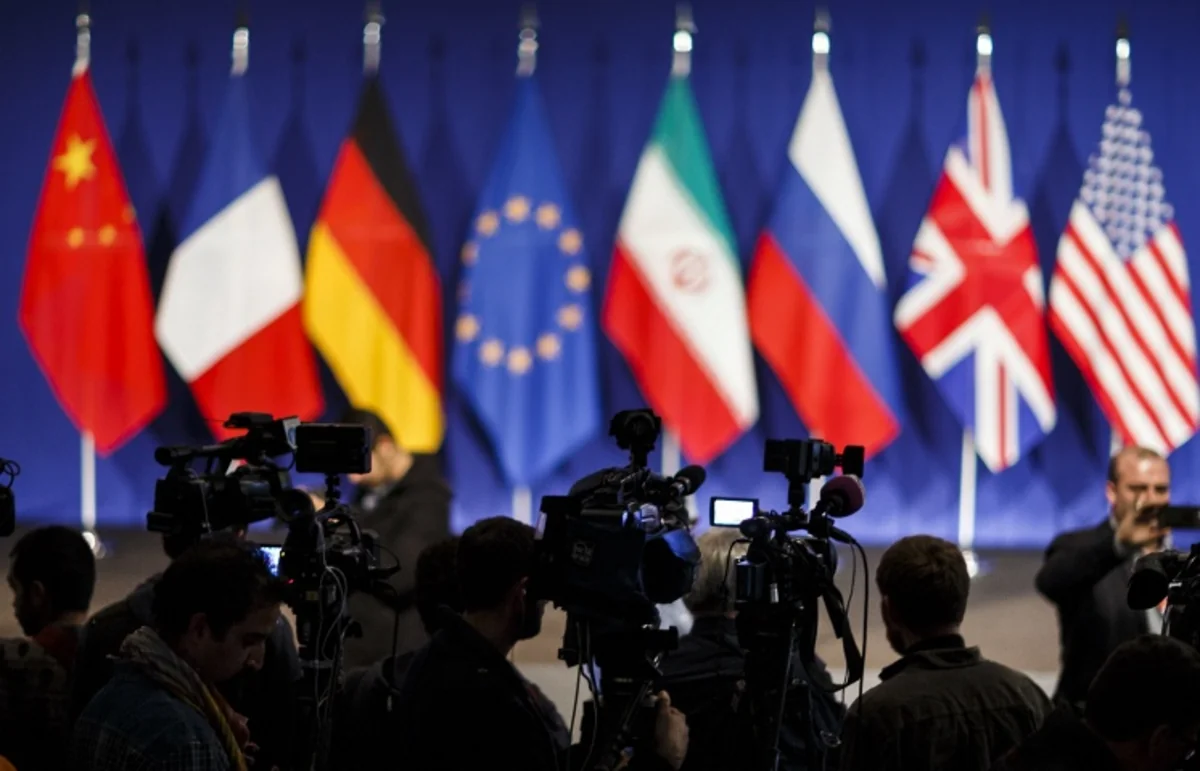 ЕС продлил заморозку санкции против Ирана на 7 дней