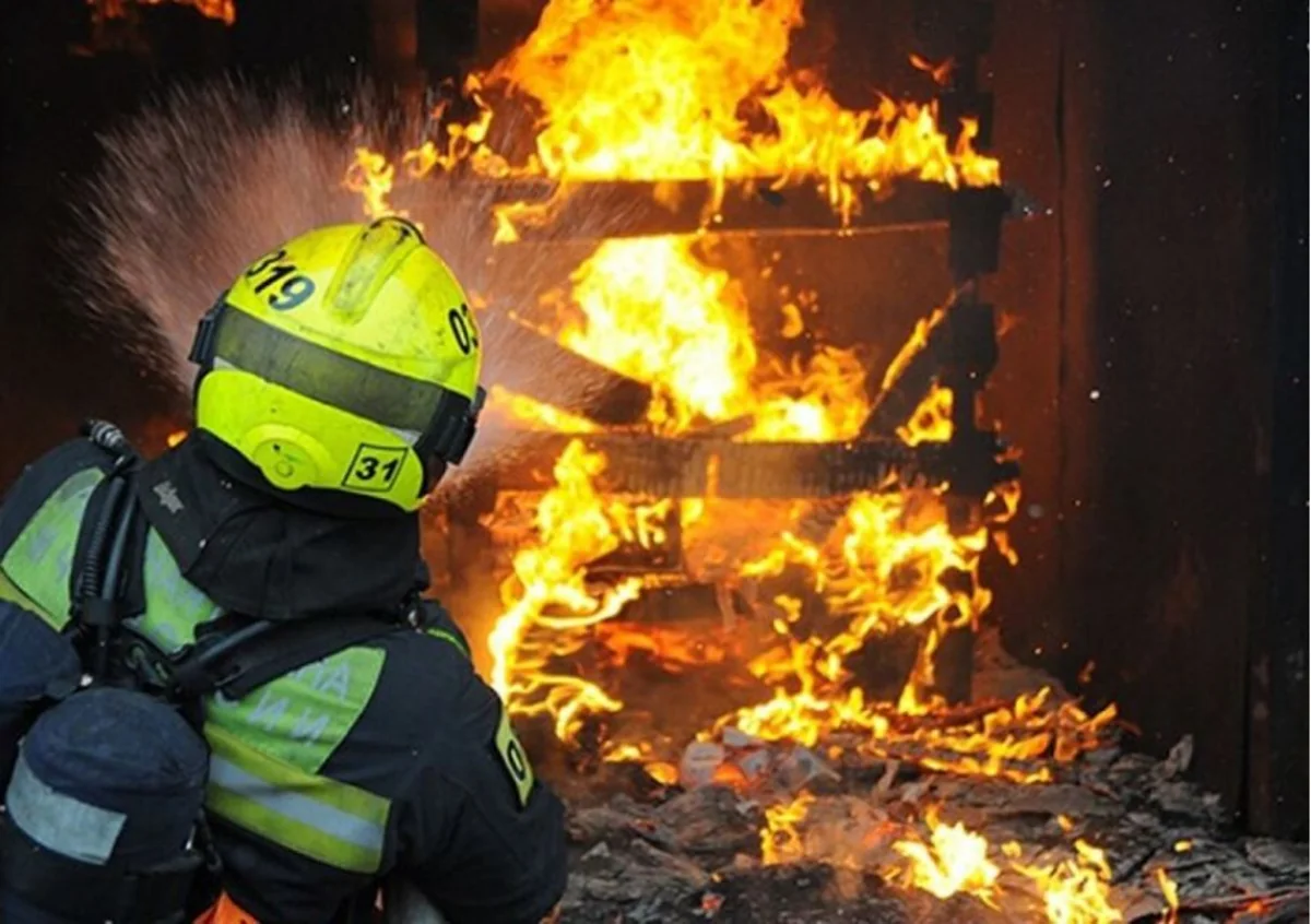 В Агдаше вспыхнул пожар