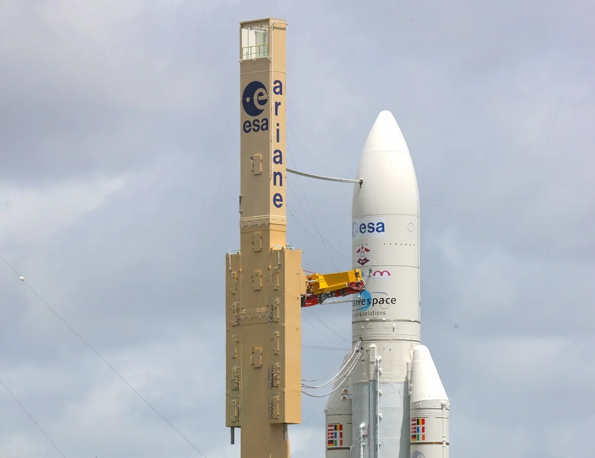 Ракета Ariane-5 вывела на орбиту два спутника связи