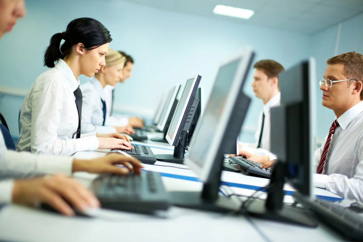 130,000 people planned to be placed in jobs in Azerbaijan next year