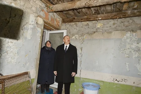 Prezident İlham Əliyev zəlzələ bölgəsinə gedib - FOTOLAR - YENİLƏNİB