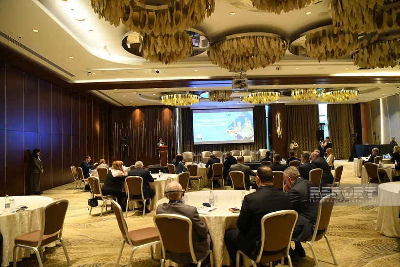 Азербайджан обсуждает с НАТО энергобезопасность и изменение климата