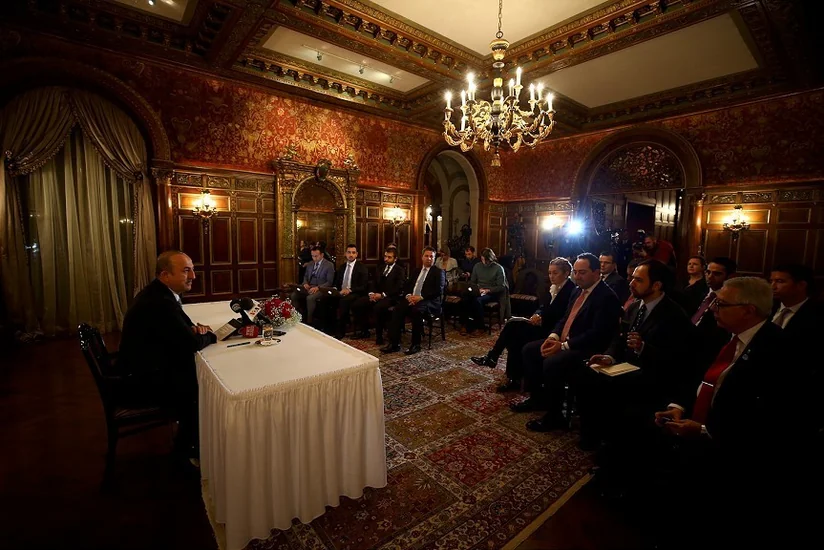 Мевлют Чавушоглу обратился к азербайджанским и турецким студентам в США