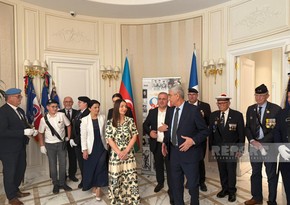 Azərbaycan səfiri Parisdə İkinci dünya müharibəsində soydaşlarımızın göstərdiyi qəhrəmanlıqlardan bəhs edib
