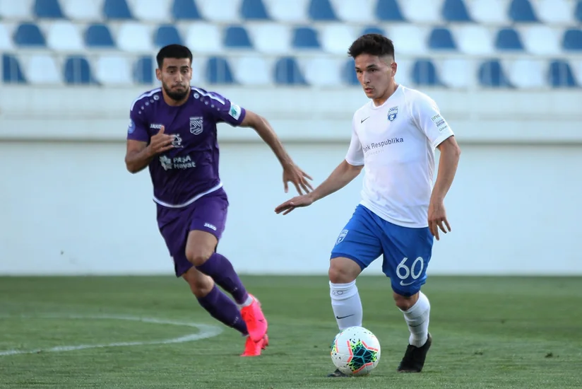 Sabah klubu daha bir futbolçusu ilə vidalaşdı