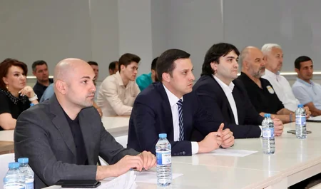 AVF rəsmiləri Azərbaycan çempionu olan Azərreyl klubunun üzvləri ilə görüşüblər