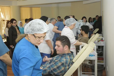 Tibb Universitetində orduya dəstək məqsədilə qanvermə aksiyası keçirilib - FOTO