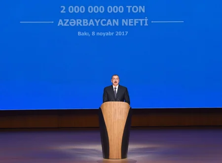 Azərbaycanda 2 milyard ton neft hasilatı münasibətilə təntənəli mərasim keçirilib, Prezident İlham Əliyev tədbirdə iştirak edib - YENİLƏNİB