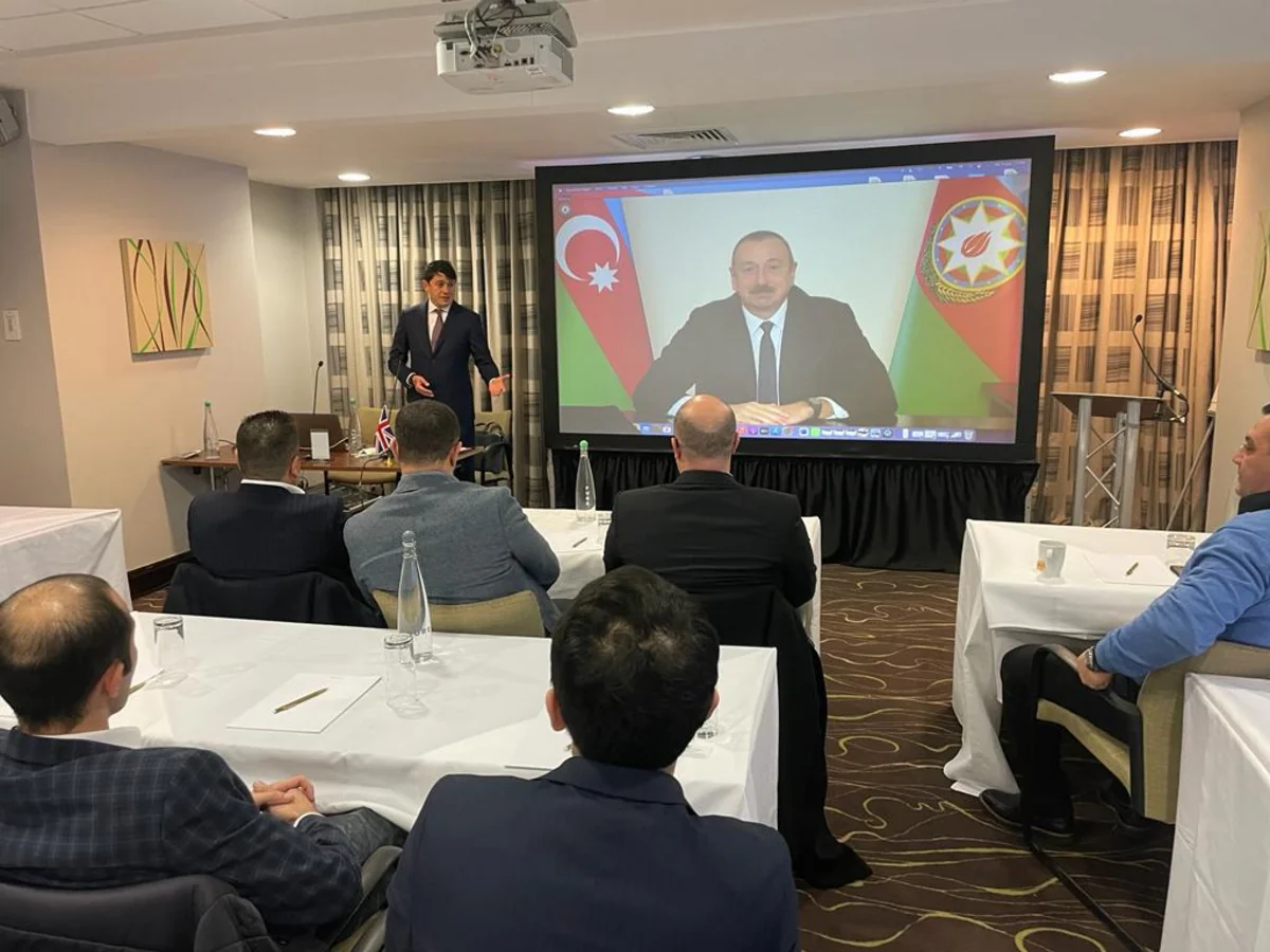 İngiltərədə Azərbaycan icmasının üzvləri ilə görüş keçirilib