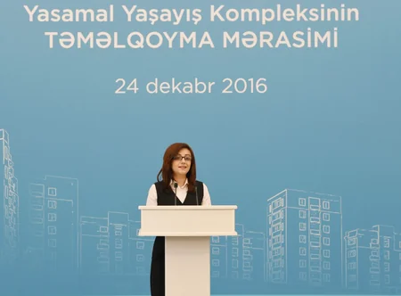 Prezident İlham Əliyev Yasamal Yaşayış Kompleksində ilk 9 mərtəbəli binanın və məktəb binasının təməlqoyma mərasimində iştirak edib - YENİLƏNİB