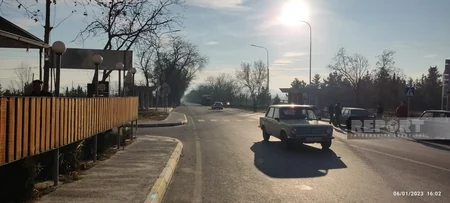 Şəkidə mikroavtobusla TIR toqquşub, xəsarət alan var