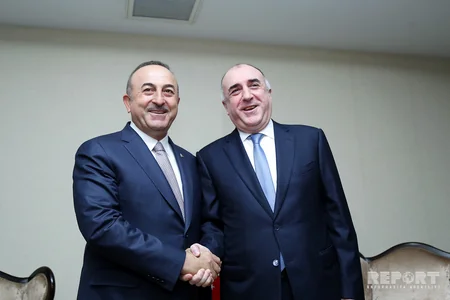 Bakıda Azərbaycan və Türkiyə XİN başçılarının görüşü başlayıb