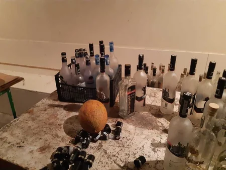 AQTA saxta spirtli içki emal edən sex aşkarlayıb