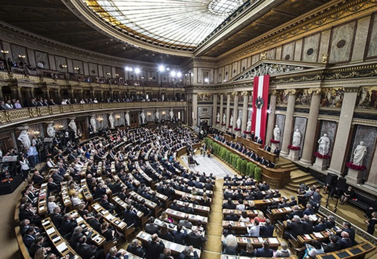 Парламент Австрии впервые собрался в новом составе после выборов