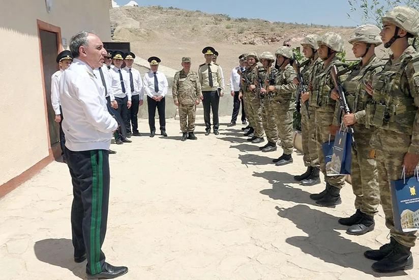 Azerbaijan's prosecutor general meets servicemen in Nakhchivan