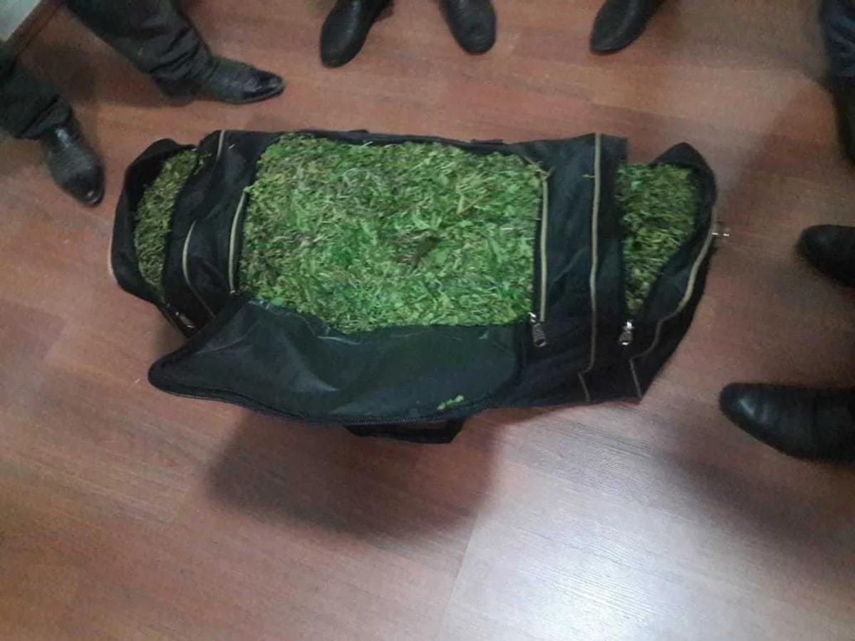 Şəki sakini Balakəndə narkotik maddə dolu çanta ilə saxlanılıb