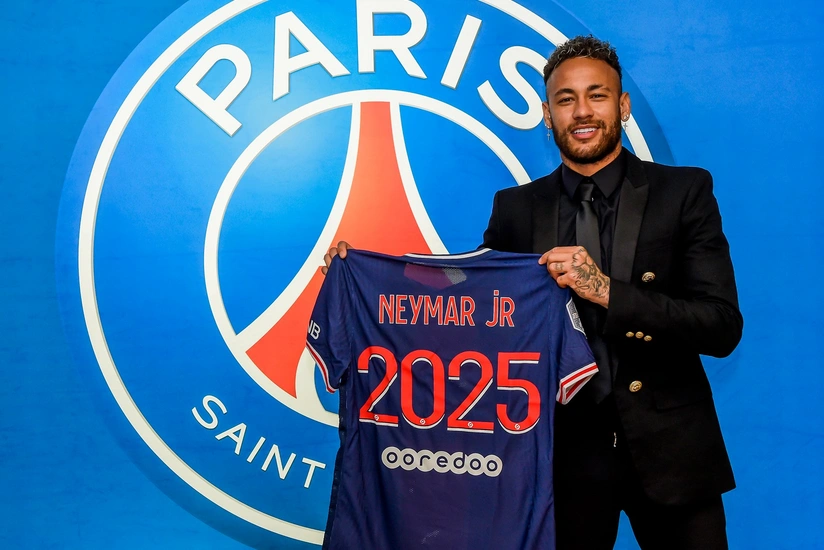 Neymar extends PSG contract until 2025