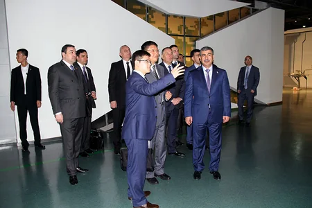 Zakir Həsənov Çinin hərbi məhsullar istehsal edən “CETS İnternational” şirkətində olub
