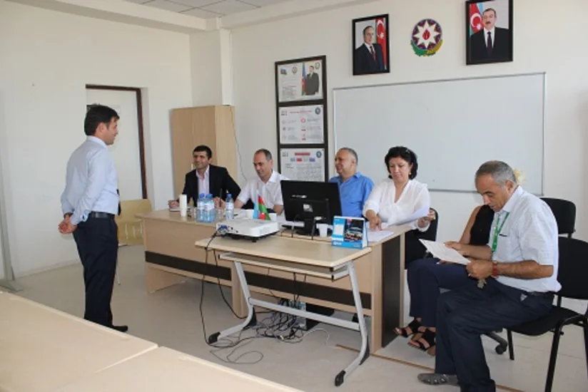 ​SOCAR-ın mərkəzlərində yekun buraxılış imtahanları keçirilib