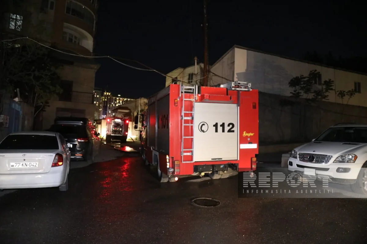 Nəsimi rayonunda yaşayış evindəki yanğın söndürülüb - YENİLƏNİB-2