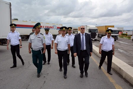 DGK sədri nəqliyyat vasitələrinin Rusiyaya daha asan keçidinin təmin edilməsi üçün tapşırıq verib