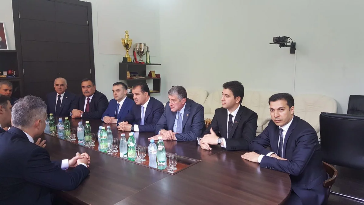 Gəncənin nümayəndə heyəti Gürcüstanın Kutaisi şəhərində səfərdə olub