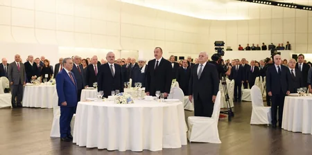 Azərbaycanın dövlət müstəqilliyinin bərpasının 25-ci ildönümünə həsr olunan rəsmi qəbul təşkil edilib
