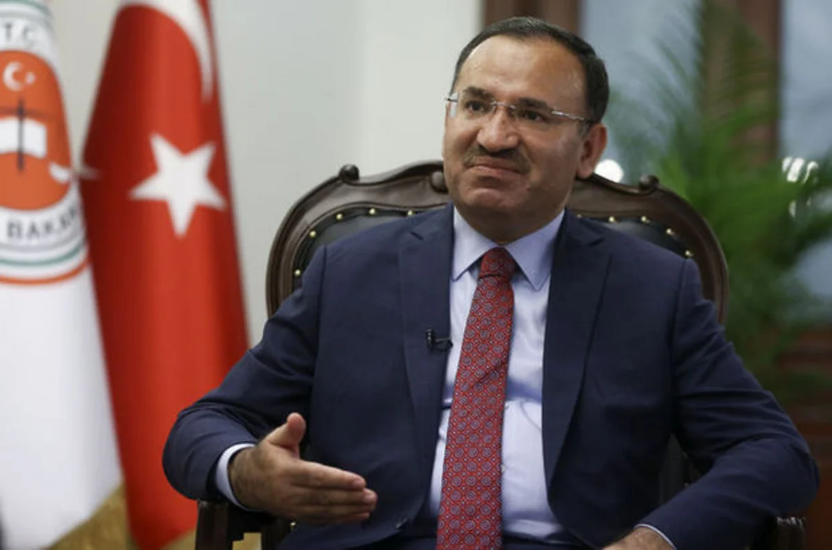 Türkiyənin ədliyyə naziri: Fətullah Gülən ABŞ-dan qaçmaq istəyir
